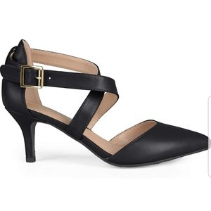 Strappy pumps